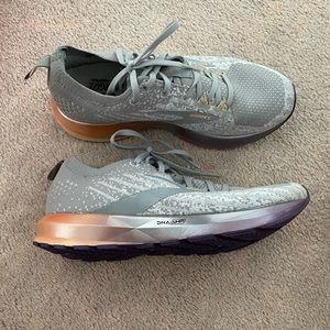 BOOKS- RUNNING, WOMENS